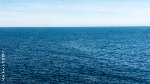 Horizonte marino en oceano atlántico