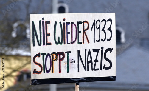 Schild auf einer Demo: 