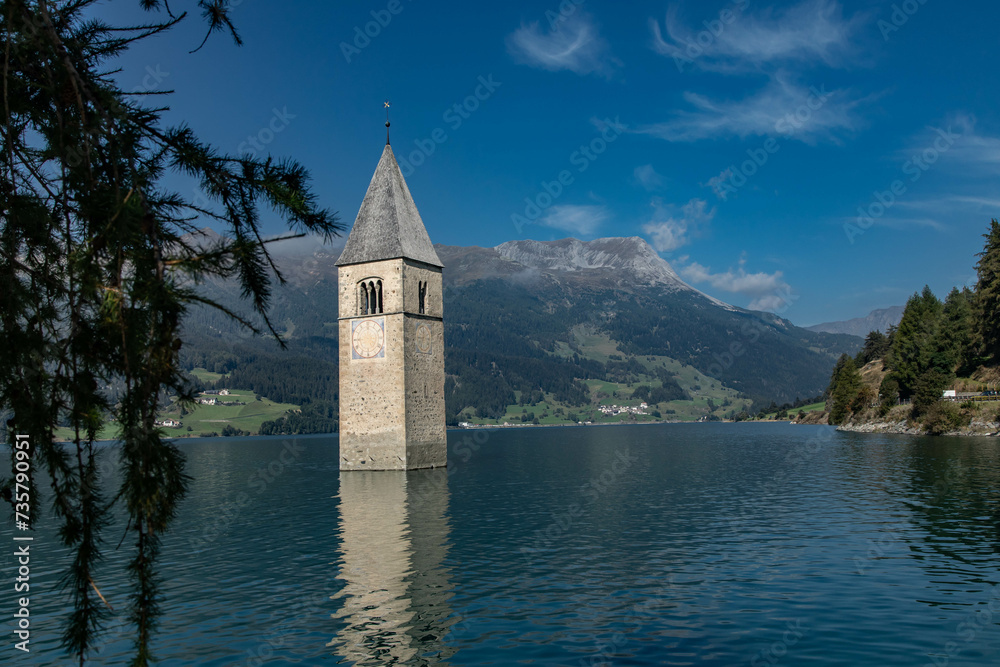 Südtirol, Kirchturmspitze im Reschensee