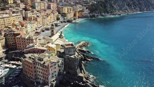 drone: vista aerea su Camogli, Genova, Italia. Veduta sul borgo marinaro, colline e mare.
 photo