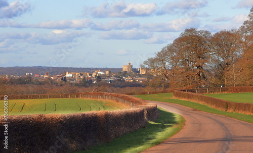 Obraz na płótnie Landscape - Windsor Castle from the Great park w salonie