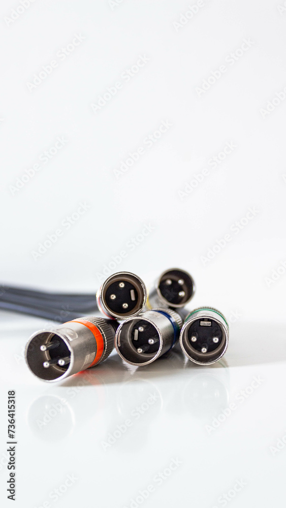 CONECTORES DE AUDIO XLR CONECTORES DE AUDIO XLR