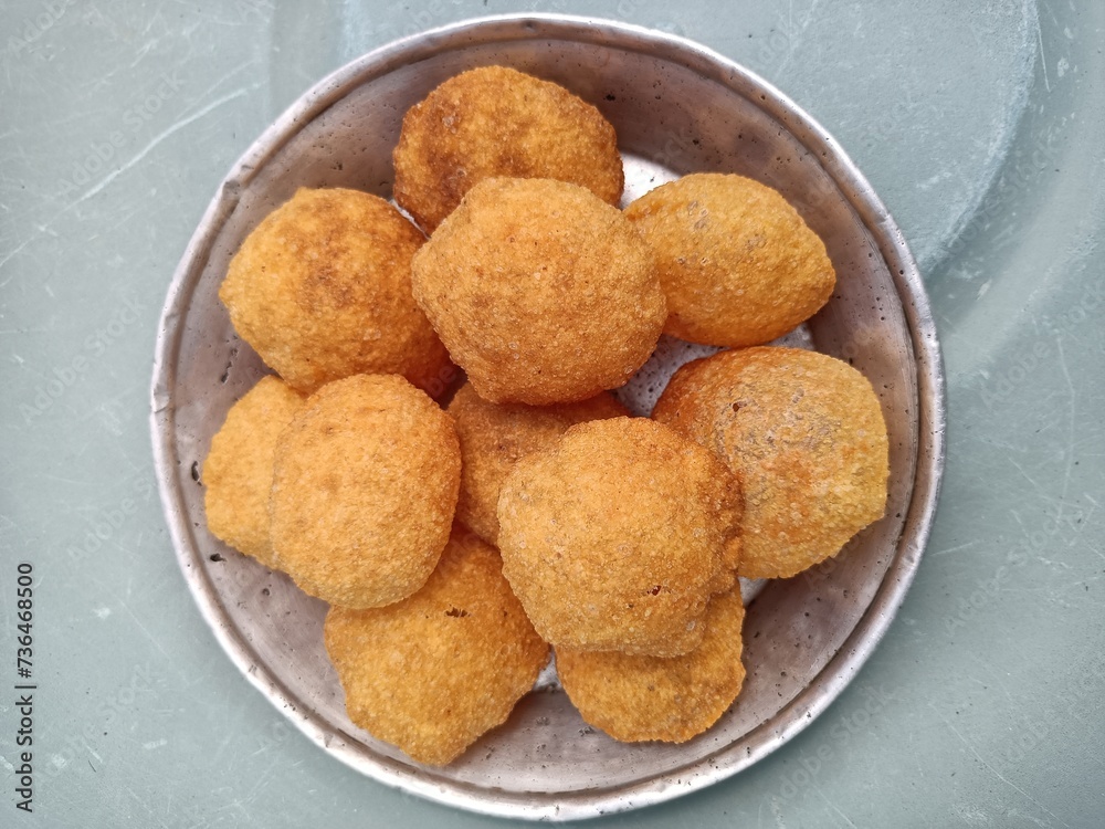 Pani Puri, Golgappe, Chat item, India dry Puri use full for Pani Puri Panipuri or Golgappa is a common street snack from India. It's a round, hollow puri filled with a mixture of flavoured water Pani Puri, Golgappe, Chat item, India dry Puri use full for Pani Puri Panipuri or Golgappa is a common street snack from India. It's a round, hollow puri filled with a mixture of flavoured water