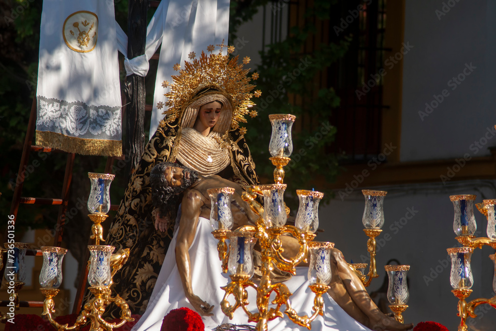 Fototapeta premium imágenes de la semana santa de Sevilla, hermandad del Baratillo 