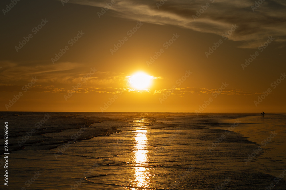 Fototapeta premium sunset over the sea