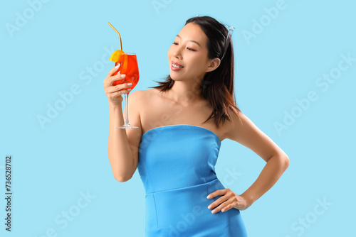 Beautiful young Asian woman...