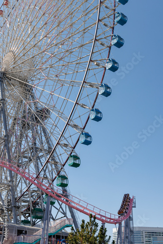 Fotografía 観覧車とジェットコースター