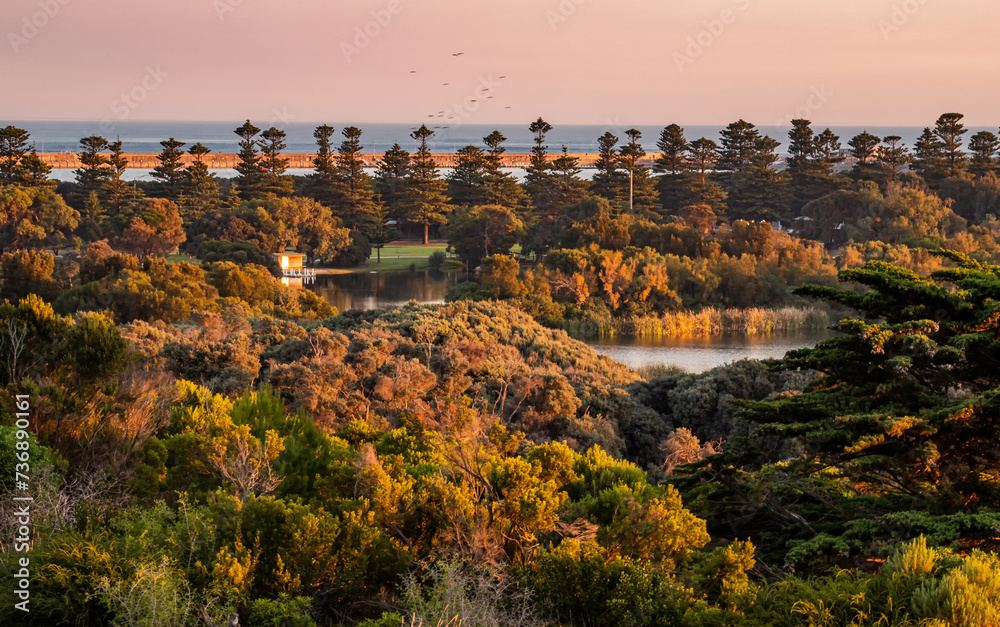 The view of the Lake Pertobe in Warrnambool in the twilight after sunset