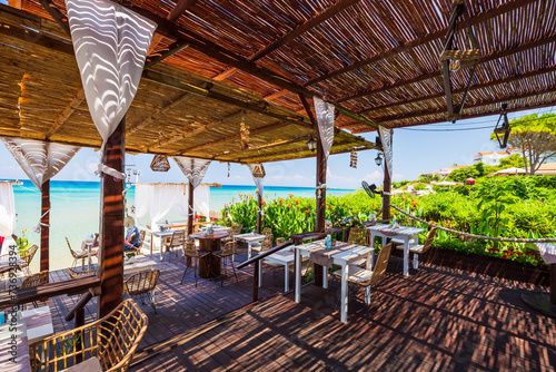 Obraz na płótnie Paradise restaurant on tropical seashore. Zakhyntos, Greece. w salonie