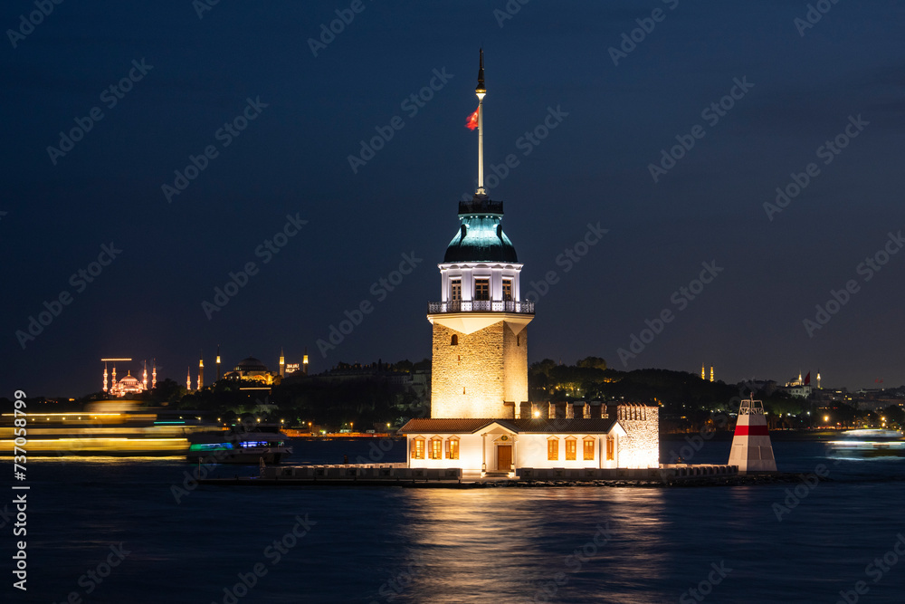 New Maidens Tower (Yeni Kiz Kulesi)in the Golden Hours Photo, Uskudar Istanbul, Turkiye (Turkey)