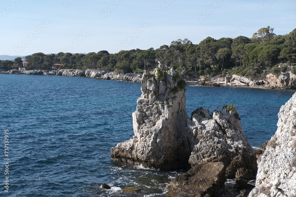 Cap d'antibes mer rochers sentier du littoral