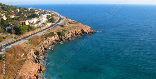 Photo aérienne Sète la Corniche , littoral Sète, côte rocheuse, falaises calcaires, mer Méditerranée, artenseo,, Hérault, Occitanie
