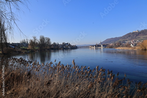 Blick von der Insel Werd auf die Stadt Stein am Rhein in der Schweiz 