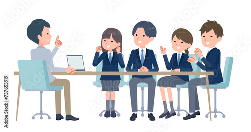 学生に授業をする教師　楽しい雰囲気