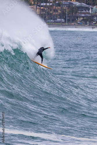 Photography Huge waves and paddle boarding