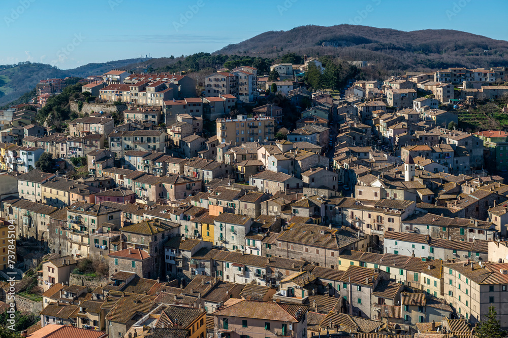 La ville de Tolfa en Italie