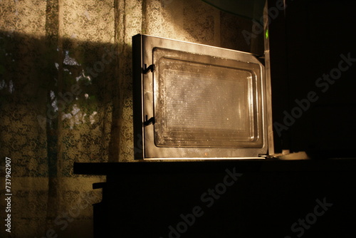 Light from a microwave oven with bokeh effect