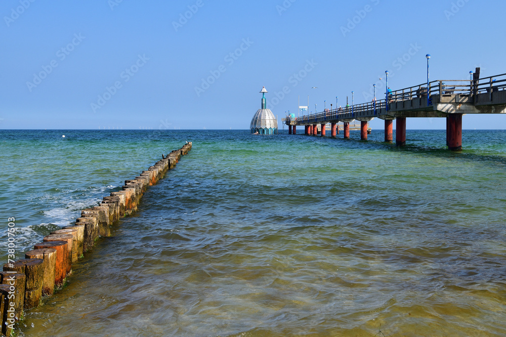 Fototapeta premium Seebrücke Zingst in der Ostsee