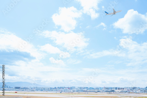 快晴の青空と福岡空港