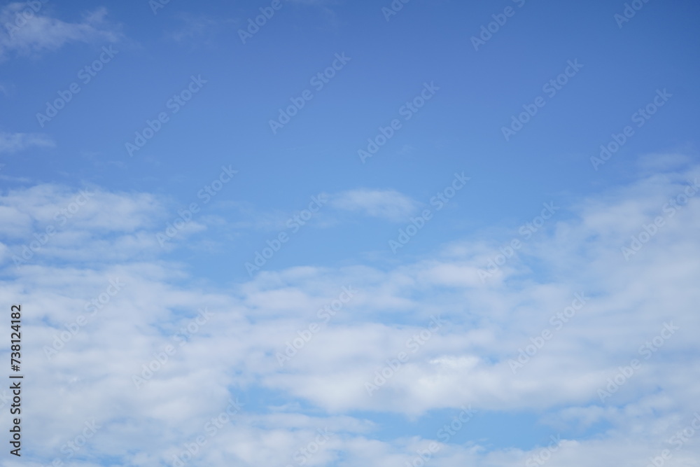 昼下がりの青空 昼下がりの青空