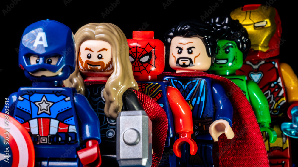 Naklejka premium Marvel Captain America, Thor, Spider-Man, Doctor Strange, Hulk and Iron Man on a black background. Marvel's Avengers