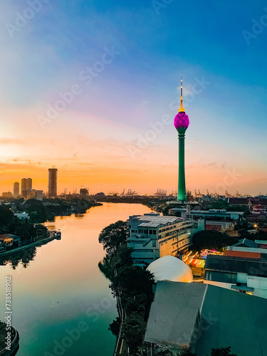 Obraz na płótnie Sunset serenity at the Lotus Tower