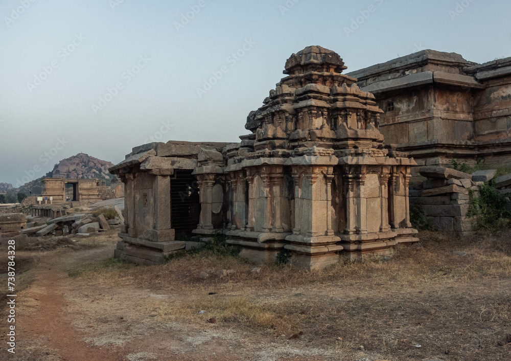 Fototapeta premium Hemakuta group of temples, Hampi - a cluster of ancient shrines. India