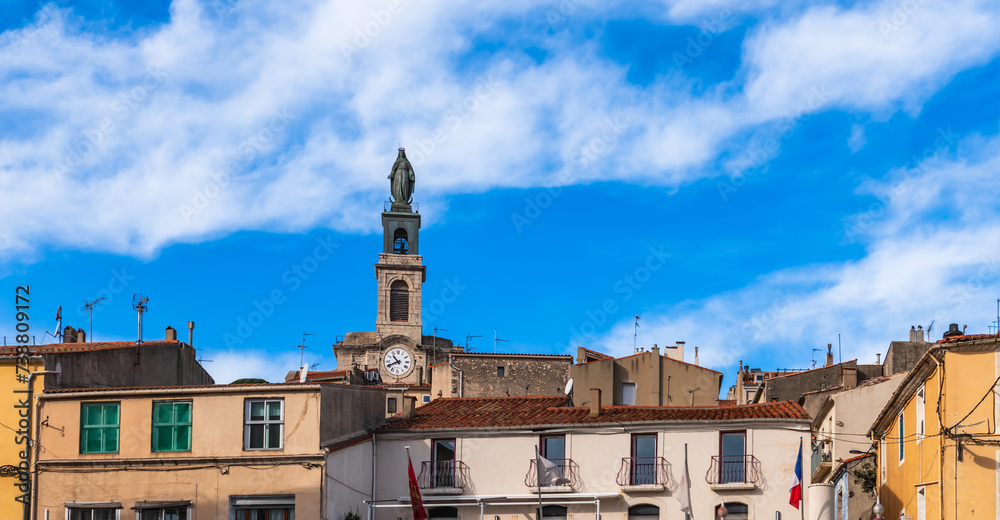 Obraz premium Saint Louis church in the upper district, in Sete in Occitanie, France