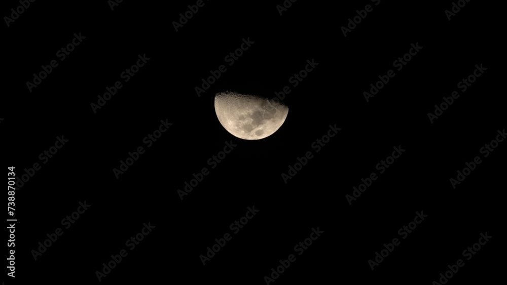 waxing gibbous moon timelapse , moving moon waxing gibbous moon timelapse , moving moon