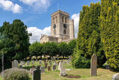 Graveyard and St Mary's Church, Thame,