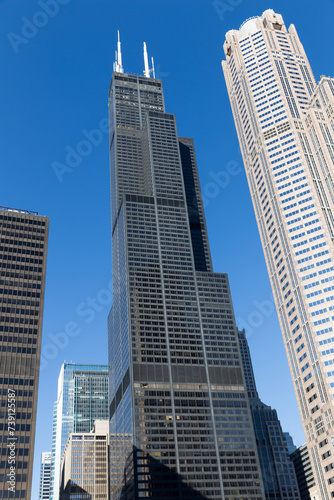 Chicago skyline with The Willis Tower (formerly Sears Tower) taken from Chicago river in Chicago, USA © Malik
