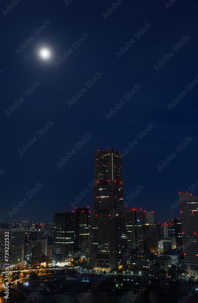 Fototapeta premium 真夜中過ぎのみなとみらい 