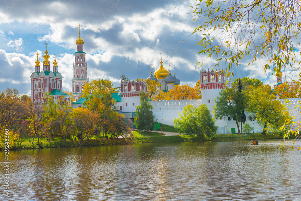 Naklejka premium Novodevichiy convent. Sunny autumn day. Moscow. Russia