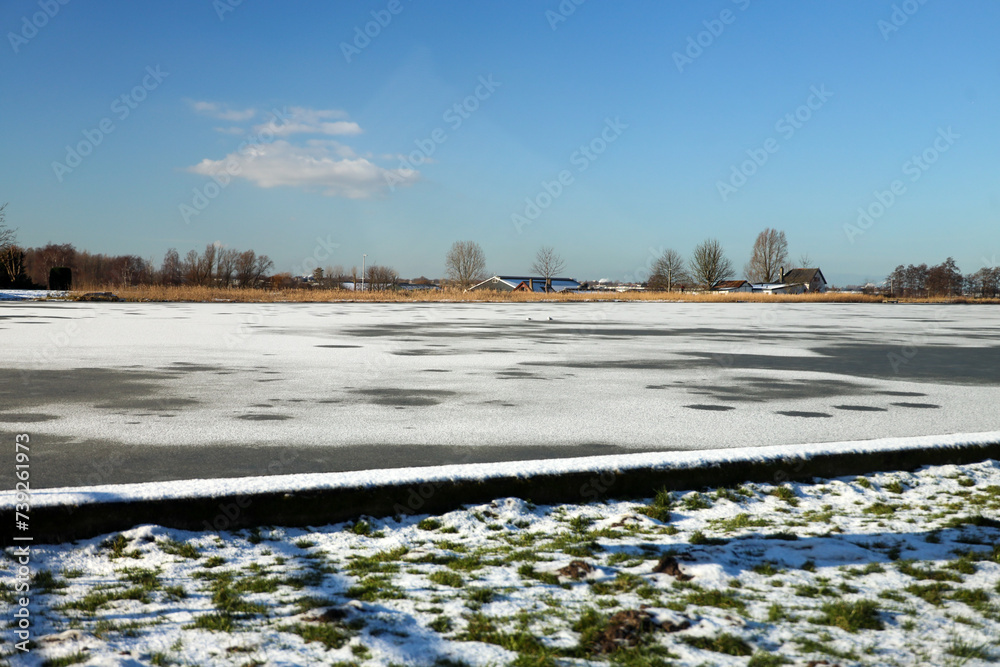 River the Rotte with Ice and snow at Oud-Verlaat