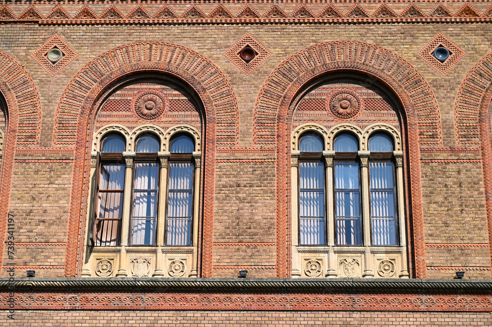 Obraz premium Arched windows, building ornamental details at Chernivtsi National University, Ukraine, unesco heritage site