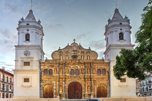 Metropolitan Cathedral in Casco Antiguo, Panama © Bogdan Lazar