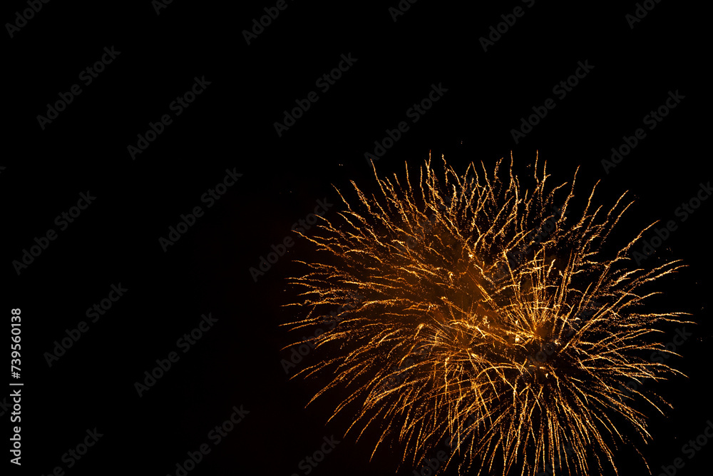 Fireworks are used for all shows and holidays, the best plan for families and friends Fireworks are used for all shows and holidays, the best plan for families and friends