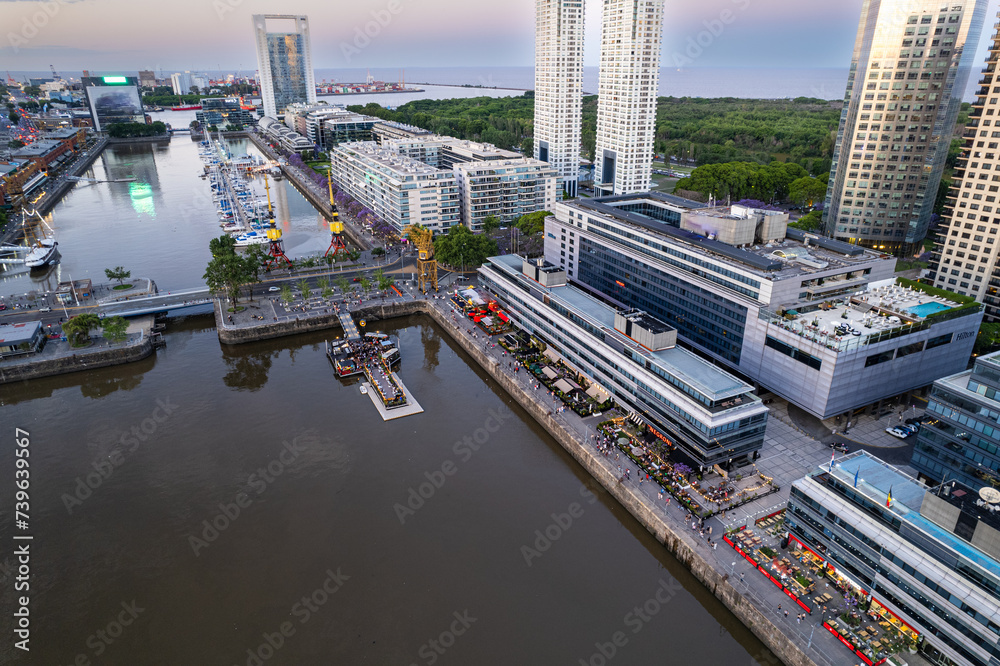 Fototapeta premium Beautiful aerial footage of Plaza de Mayo, the Casa Rosada Presidents house, The Kirchner Cultural Centre, in Puerto Madero. Buenos Aires, Argentina.