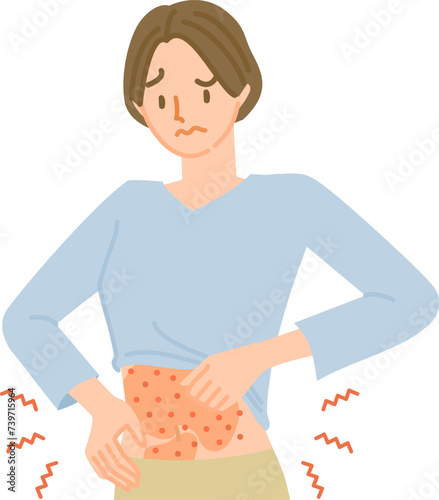 アレルギー反応でお腹の皮膚が肌荒れで炎症してかゆい女性