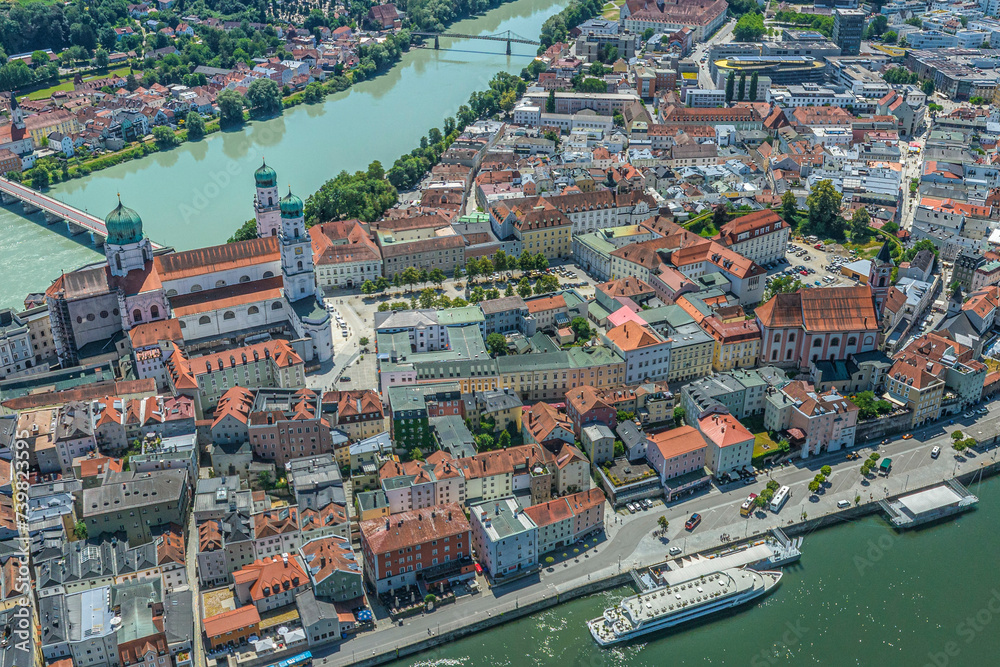 Ausblick auf die pittoreske Altstadt von Passau in Niederbayern