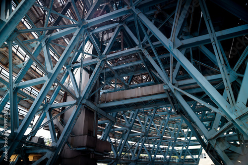 Massive Metal Structure With Numerous Beams