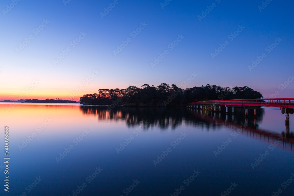 Fototapeta premium 美しい朝焼けの松島