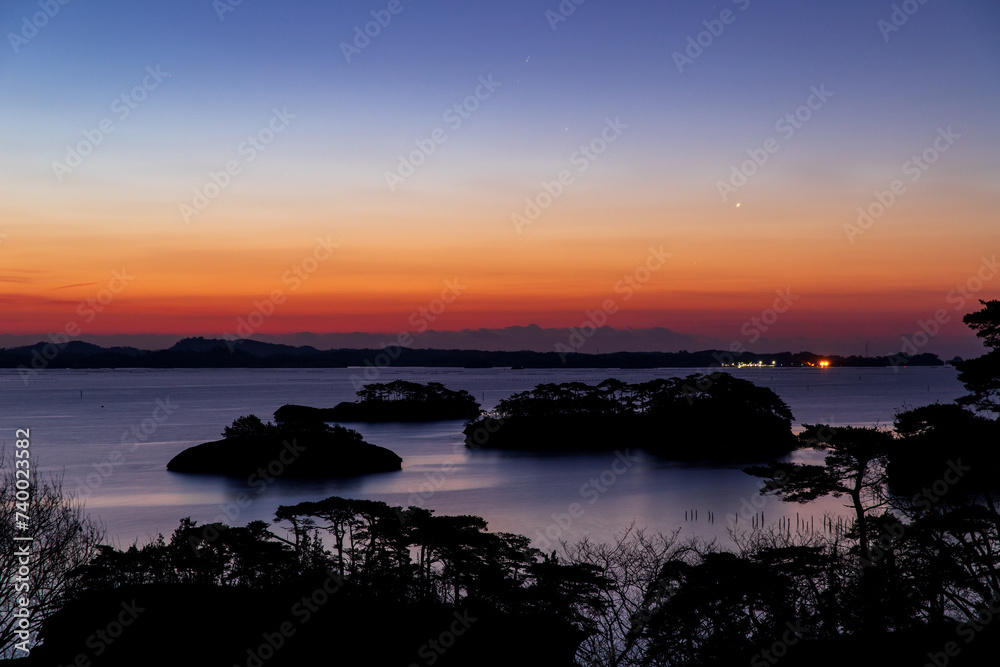 Naklejka premium 美しい朝焼けの松島