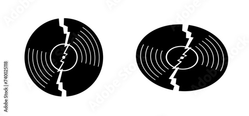Cartoon old broken vinyl or Lp icon symbol. Retro vinyl record album. Music plate doodle. Phonograph, audio disk for turntable. Music player, analog music recording. Gramophone label and badge.