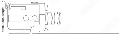 Continuous one line drawing of old vintage analog movie film camera medium format. Classic retro photography equipment concept drawn by single line. Doodle design graphic vector illustration.
