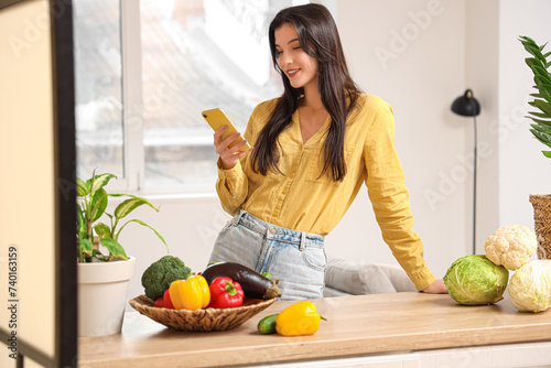 Pretty young woman with fre...