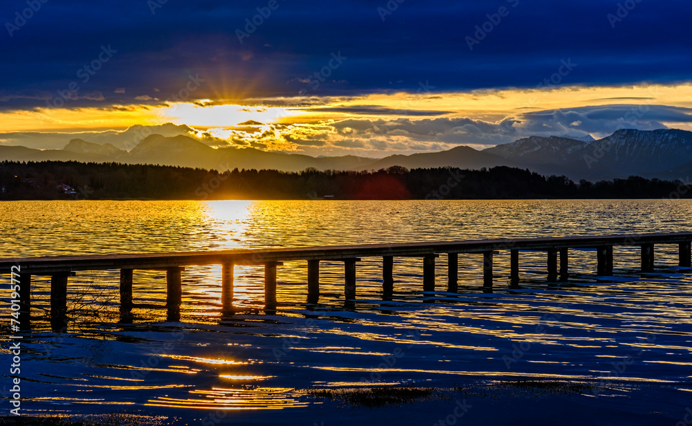 Obraz premium lake chiemsee in bavaria - seebruck