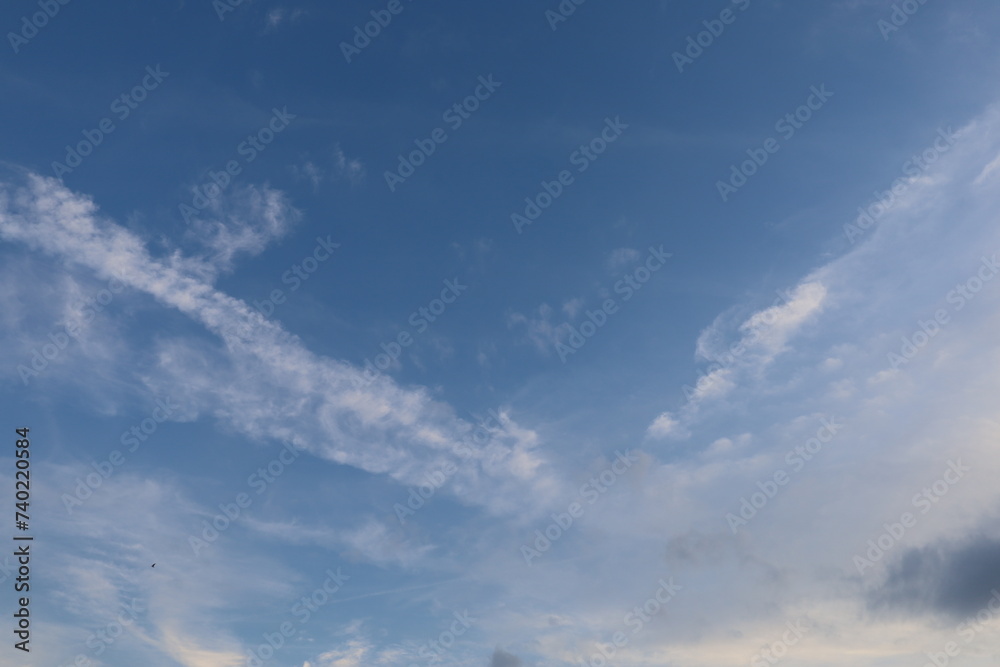 Fototapeta premium slightly cloudy blue sky background