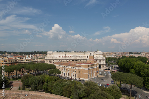 Italy Rome city panorama on a sunny day © Iurii