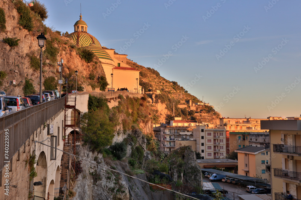 Obraz premium Italy Amalfi Maiori city view on a sunny autumn day